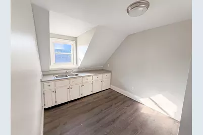 26 Arlington St, Amesbury, MA 01913 - Photo 20