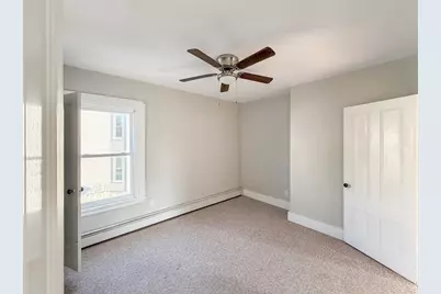26 Arlington St, Amesbury, MA 01913 - Photo 16