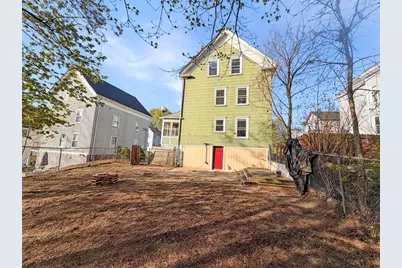 26 Arlington St, Amesbury, MA 01913 - Photo 4