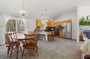 19 Fairfield Dr, Dudley, MA 01571 - Photo 14