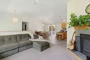 19 Fairfield Dr, Dudley, MA 01571 - Photo 16