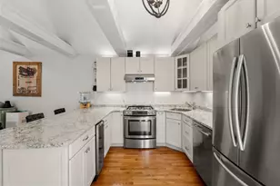 37 Mt Vernon St, Boston, MA 02129 - Photo 10