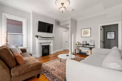 37 Mount Vernon St #2, Boston, MA 02129 - Photo 2
