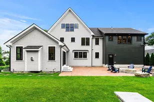 12 Roosevelt Pl, Newburyport, MA 01950 - Photo 4