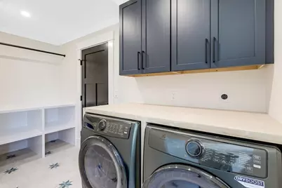 12 Roosevelt Pl, Newburyport, MA 01950 - Photo 36