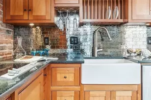 61 Revere St, Boston, MA 02114 - Photo 6