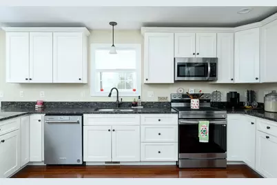 72 New Braintree Rd, West Brookfield, MA 01585 - Photo 16