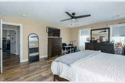 72 New Braintree Rd, West Brookfield, MA 01585 - Photo 28