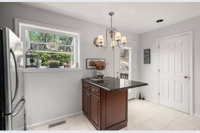 99 Anderer Ln #8, Boston, MA 02132 - Photo 8