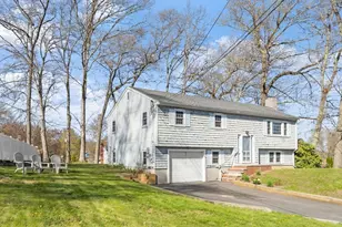 53 Longfellow Dr, Newburyport, MA 01950 - Photo 2