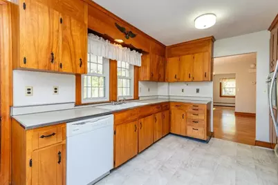 90 Walnut St, Walpole, MA 02081 - Photo 10