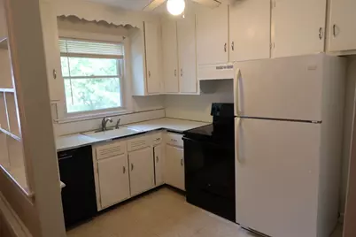 71 Blake St #71, Newton, MA 02460 - Photo 4