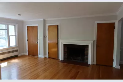 71 Blake St #71, Newton, MA 02460 - Photo 2