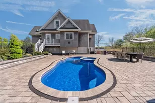 517 Pearse Rd, Swansea, MA 02777 - Photo 38