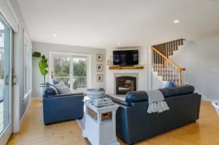 517 Pearse Rd, Swansea, MA 02777 - Photo 4