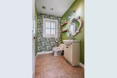 517 Pearse Rd, Swansea, MA 02777 - Photo 12
