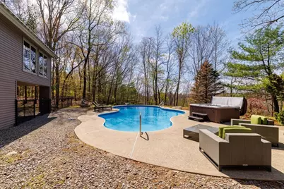 35 Hickory Dr, Worcester, MA 01609 - Photo 6
