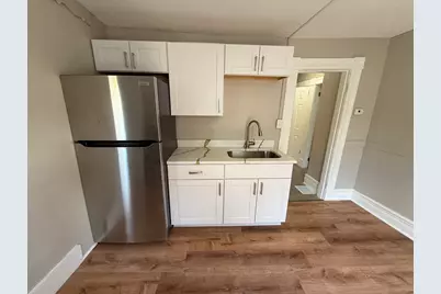 108 Alden St, Springfield, MA 01109 - Photo 12