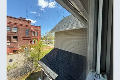 108 Alden St, Springfield, MA 01109 - Photo 38
