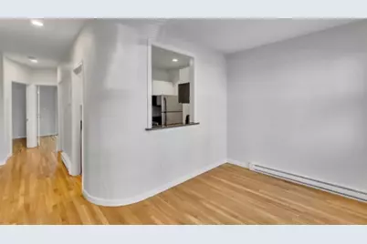 204 H St #1, Boston, MA 02127 - Photo 4