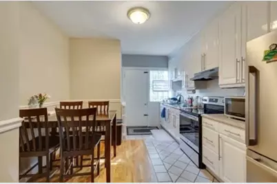 322 Brookline St #1, Cambridge, MA 02139 - Photo 2