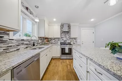 305 Lynn St, Malden, MA 02148 - Photo 14