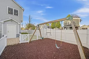 305 Lynn St, Malden, MA 02148 - Photo 32