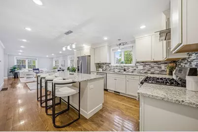 305 Lynn St, Malden, MA 02148 - Photo 2