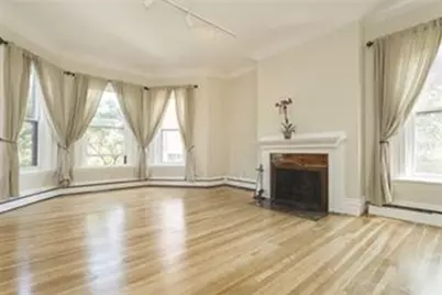 351 Beacon St #5, Boston, MA 02116 - Photo 4