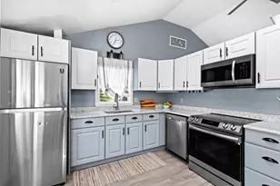 16 Thomas Ave, Plymouth, MA 02360 - Photo 10