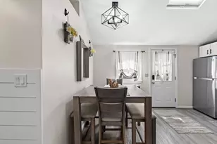 16 Thomas Ave, Plymouth, MA 02360 - Photo 12