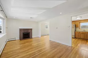 160 Ravenswood Rd, Waltham, MA 02453 - Photo 8