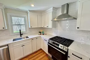 362 Center St, Hanover, MA 02339 - Photo 6