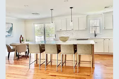 362 Center St, Hanover, MA 02339 - Photo 2