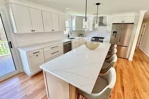 362 Center St, Hanover, MA 02339 - Photo 4