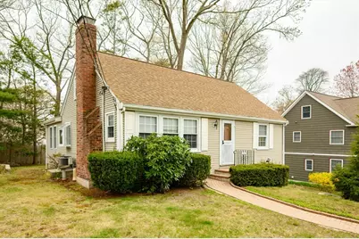113 Ledgewood Rd, Dedham, MA 02026 - Photo 2