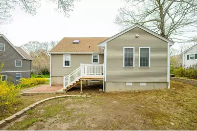 113 Ledgewood Rd, Dedham, MA 02026 - Photo 32