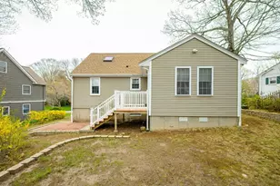 113 Ledgewood Rd, Dedham, MA 02026 - Photo 32