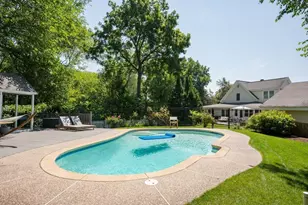 117 Hobart St, Hingham, MA 02043 - Photo 34
