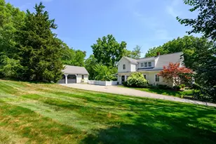 117 Hobart St, Hingham, MA 02043 - Photo 36