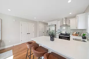 52 Bellevue St, Boston, MA 02125 - Photo 2