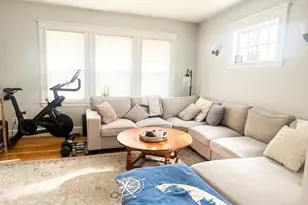949 Adams, Boston, MA 02124 - Photo 2