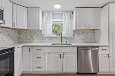 181 Central St, Rockland, MA 02370 - Photo 4