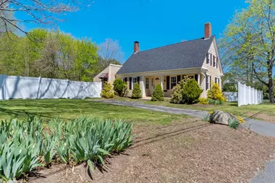 181 Central St, Rockland, MA 02370 - Photo 2