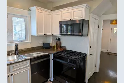98 Rock Glen Rd, Medford, MA 02155 - Photo 8