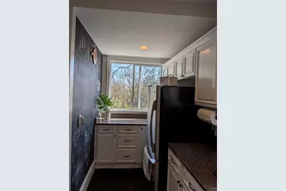 98 Rock Glen Rd, Medford, MA 02155 - Photo 10