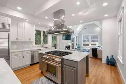 110 Avalon Rd, Newton, MA 02468 - Photo 6
