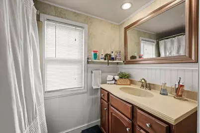 156 South St, Chicopee, MA 01013 - Photo 8