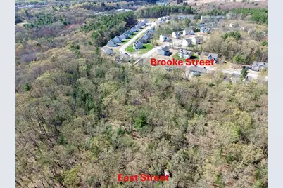69 East St, Grafton, MA 01536 - Photo 4