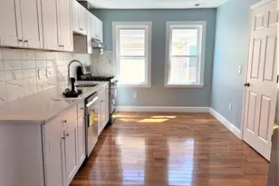 21 Oakland St, Cambridge, MA 02139 - Photo 2
